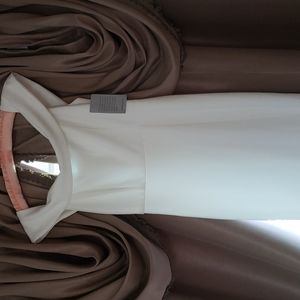 LULUS Off the Shoulder Mermaid Gown in White Size Small NWOT